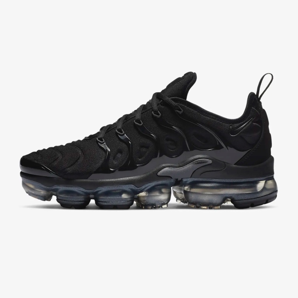 NIKE VaporMax Plus